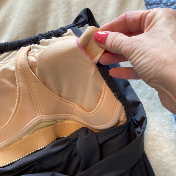 Athlete Kokomo Swim Dress - Picture 4 of 8